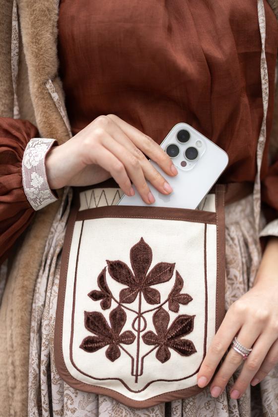 Кишеня Каштани, коричнева