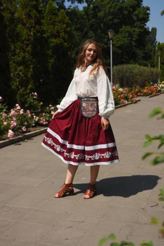 Спідниця одностороння з вибійкою, бордо, довжина 75 см