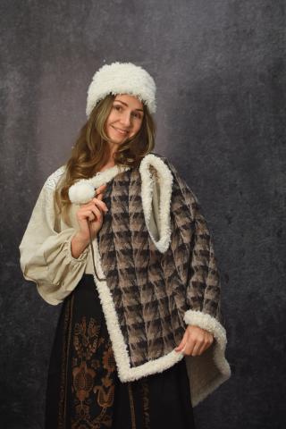 Двостороння жилетка з вовни Двостороння жилетка з вовни