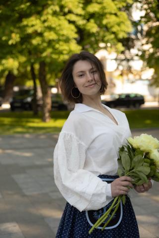 Сорочка з пишними рукавами з декором (M) Сорочка з пишними рукавами з декором (M)