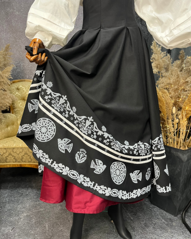 Двостороння спідниця з високим корсетним поясом з вибійкою, чорна/бордо (Індивідуальне пошиття)