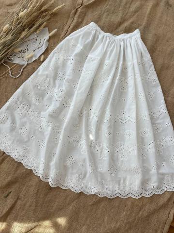 Нижня спідниця з вишивкою Рішельє Нижня спідниця з вишивкою Рішельє