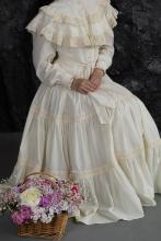 Сукня з мереживом молочна (M) Сукня з мереживом молочна (M)